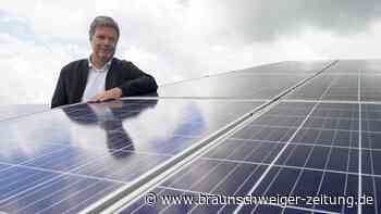 Habeck für Solarparks mit Nutzen für die Biodiversität