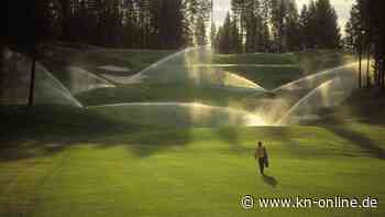 Osnabrück: Klimaaktivisten von Extinction Rebellion zementieren Löcher von Golf Club zu