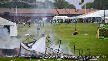 Mehr als 50 Verletzte bei Ausschreitungen in Stockholm