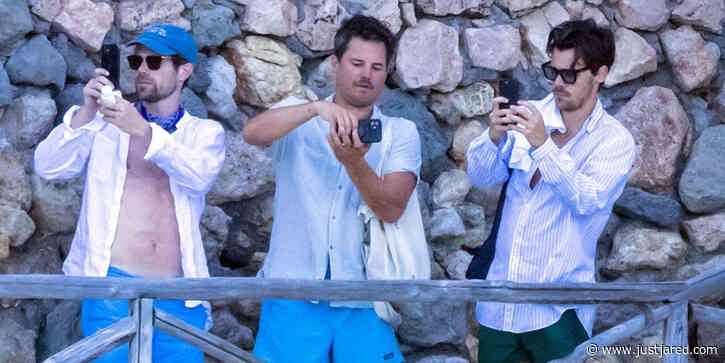 Harry Styles Soaks in the Sites of Italy With Friends After Record-Breaking 'Love on Tour'