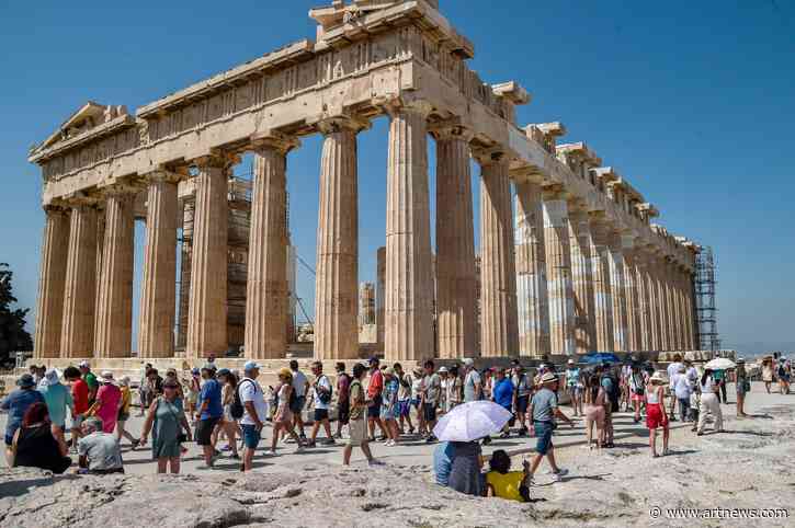 Greece Will Implement a Daily Limit of 20,000 Visitors to the Acropolis Starting In September