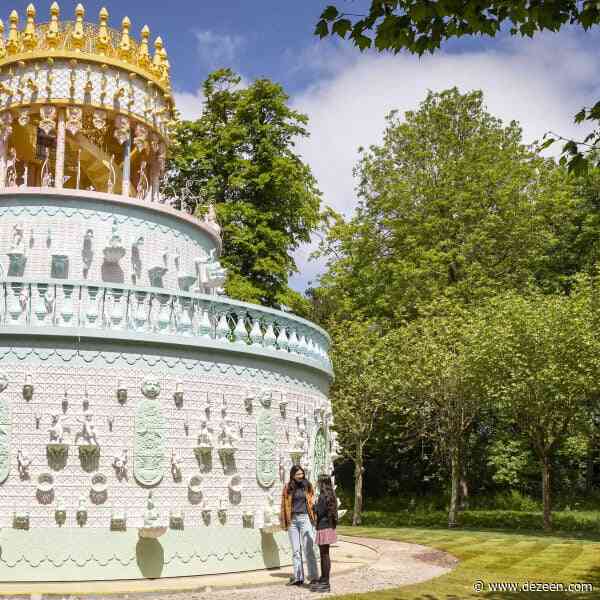 Dezeen Debate features "camp and eccentric" Wedding Cake pavilion by Joana Vasconcelos