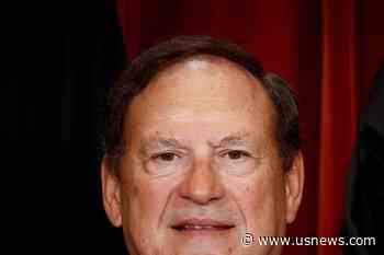 Senate Democrats Urge Recusals for US Supreme Court's Alito
