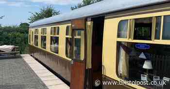 Hidden café housed inside old train carriages hailed as 'lunchtime fantasy' come true