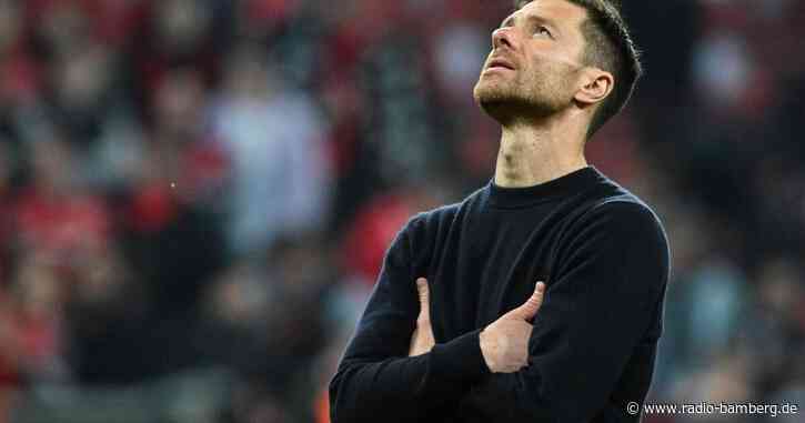 Trainer Alonso verlängert Vertrag in Leverkusen