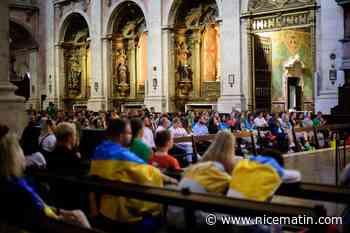 "Ici, il y a de la musique partout": aux JMJ de Lisbonne, la jeunesse ukrainienne entre douleur et fête