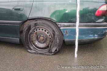 Auto bei Unfallflucht in Lahde beschädigt