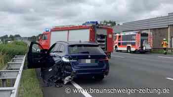 A2: Mehrere Autos bei Braunschweig in Unfall verwickelt