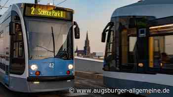 Zwei Autos und eine Straßenbahn nach Unfall in Ulm nicht mehr fahrbereit