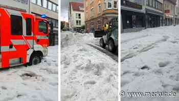 Irre Hagel-Bilder aus BaWü: Unwetter hinterlässt Winter-Landschaft – Schneeräumer im Einsatz