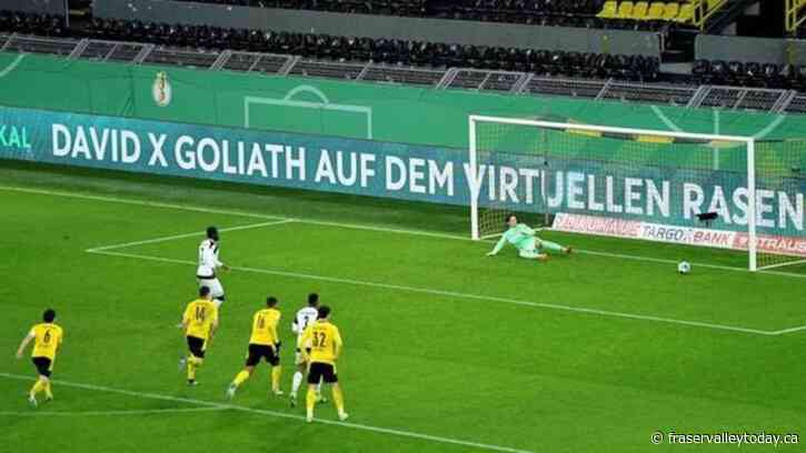 Toronto FC signs forward German forward Prince Owusu through 2024