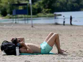 Mooney's Bay beach again open for swimming, Ottawa Public Health says