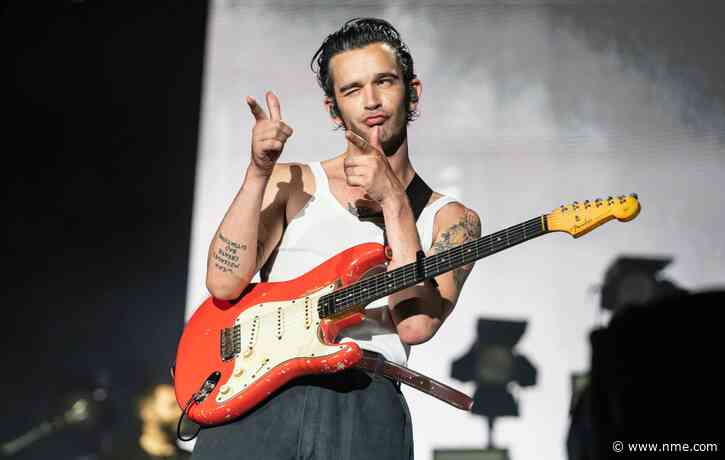 The 1975’s Matty Healy seems to poke fun at Malaysian controversy during Lollapalooza