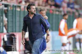 Gefrustreerde Carl Hoefkens is bijzonder streng voor zijn team