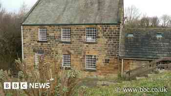 Barnsley country parks retain prestigious awards