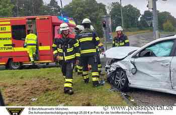 FW-M: Verkehrsunfall - Vater und Kind leicht verletzt (Perlach)