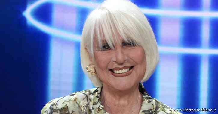 Loretta Goggi: “La tv è maschilista, le donne non possono avere le rughe”