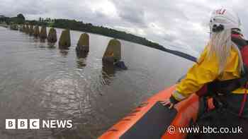 Man clinging to pillar rescued from Firth of Forth
