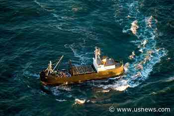 Oregon Extends Crab Fishing Restrictions to Protect Whales From Getting Caught in Trap Ropes