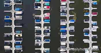 Suburban Skyview: Boat slips provide easy Fox River access
