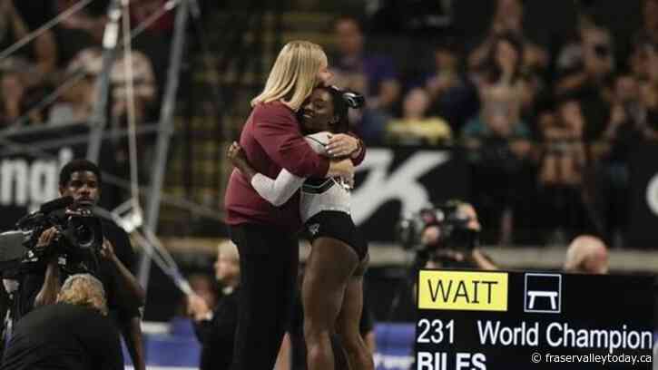 Simone Biles dazzles in her return to easily claim U.S. Classic
