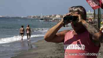 Perché è così difficile trovare bagnini sul litorale romano