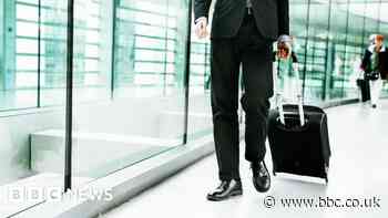 Dublin Airport night flights crackdown 'idiotic' says Ryanair