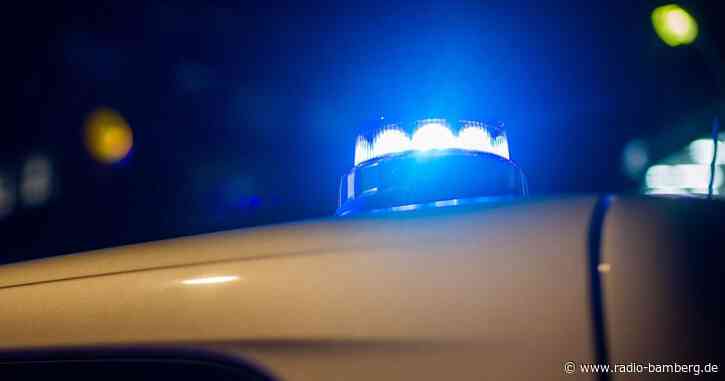 Fahrer flüchtet berauscht und ohne Führerschein vor Polizei