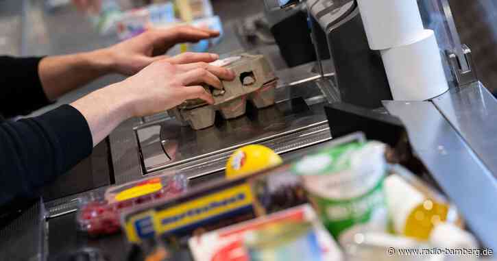 Gegen Einsamkeit: Plaudern an der Supermarkt-Kasse