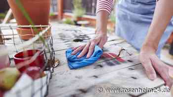 Wasserringe auf Holz: Vier Hausmittel, die Flecken im Handumdrehen verschwinden lassen