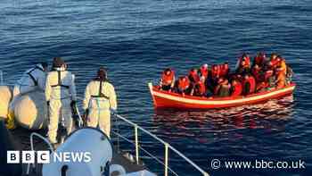 Two migrants dead, 30 missing after shipwrecks off Italian coast