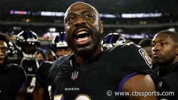 Panthers add four-time Pro Bowler Justin Houston: Veteran edge rusher agrees to one-year deal
