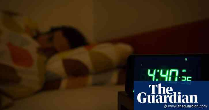 Britons living in deprived areas have poorer sleep quality, study finds
