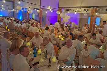 Geglückte Premiere des „Dinner in White“ in Borchen