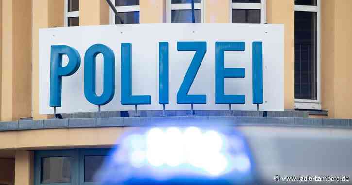 Frau meldet Diebstahl: Diebe stehlen ihr Auto