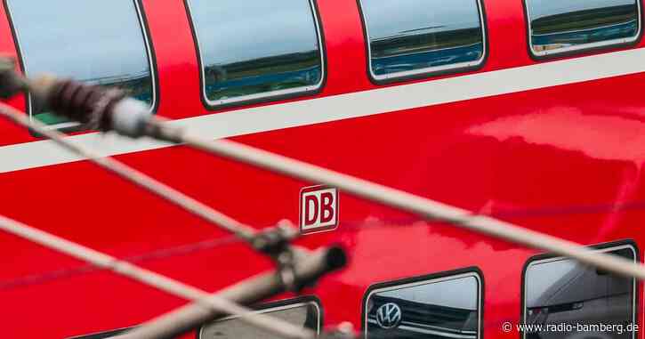 Regionalzug rammt Prellbock: Drei Fahrgäste verletzt