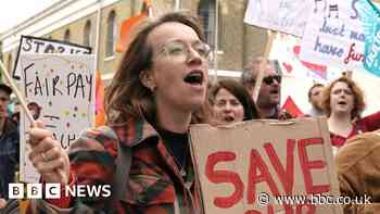 Teacher strikes in England end as all four unions accept pay deal