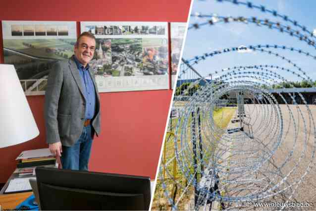 Eén jaar asielcentrum in Berlaar, burgemeester geeft gemengd beeld: “Onder controle, maar legerbasis is en blijft niet geschikt voor langdurige opvang”