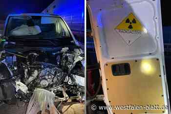 Unfall auf der A33 bei Borchen: Fahrzeug mit Behältern für radioaktives Material verunglückt