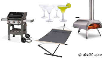 8 essentials that will make your backyard BBQ a hit this fall