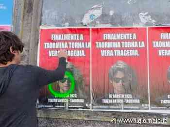 "Troglodita". Angelo Duro imbratta i suoi manifesti, il sindaco si infuria