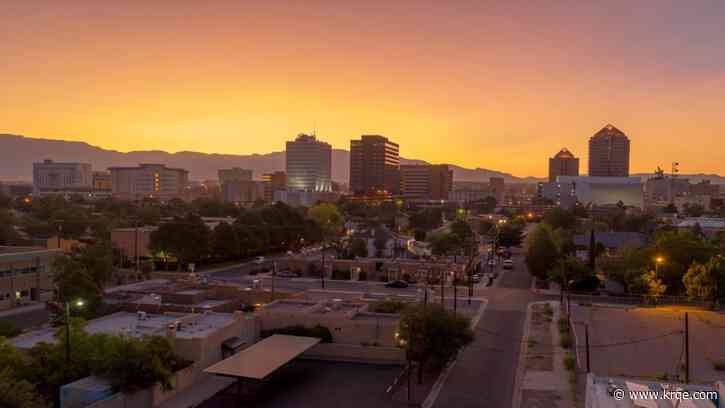 What caused record heat in Albuquerque in July 2023?
