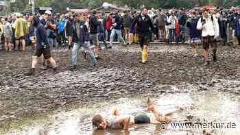 Gummistiefel für die „Batz Wiesn“ - davon ließen sich Echings Festival-Besucher den Spaß aber nicht verderben