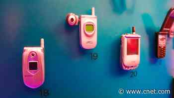 Qualcomm's Appointment-Only Museum Shows Early Phones, Mobile Technology     - CNET