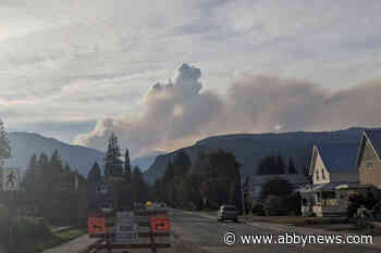 Hiren Creek wildfire smoke may impact Highway 1, near Revelstoke