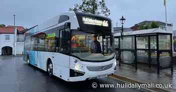 Battery-powered electric bus transports Hull-area passengers for the first time