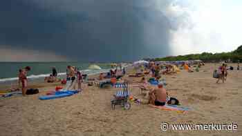 Unwetter tobt in Italien: Badestrände an der Adria von Fluten weggespült