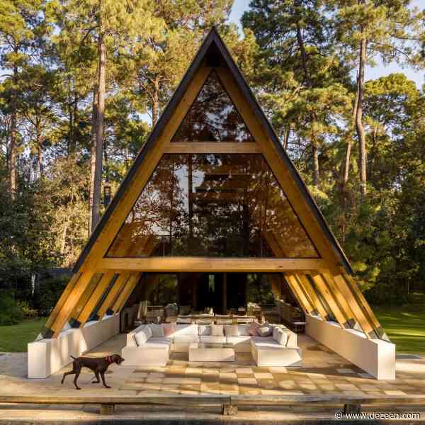 PPAA submerges bedrooms underneath A-Frame house near Mexico City
