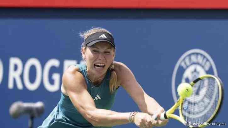 Caroline Wozniacki through to next round at National Bank Open after straight set win