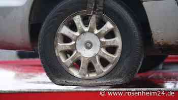 Bergen - Reifen von Wohnmobil und Auto zerstochen